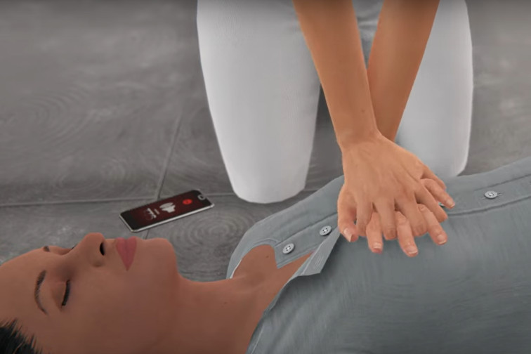 Erste Hilfe bei Frauen mit Herzstillstand CPR Kurs