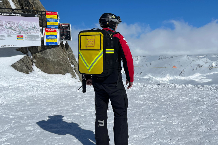 AED Skipiste Wintersport Schweiz