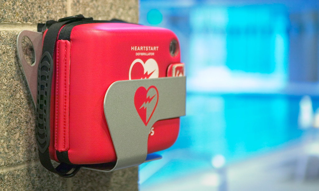 Defibrillator AED mieten mit Wartungsservice in der Schweiz Rettungskette