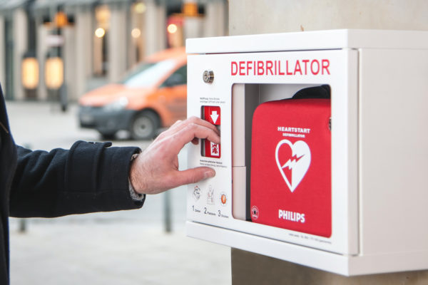 Wandschrank Public Access Defibrillation Gemeinde Schweiz Outdoor